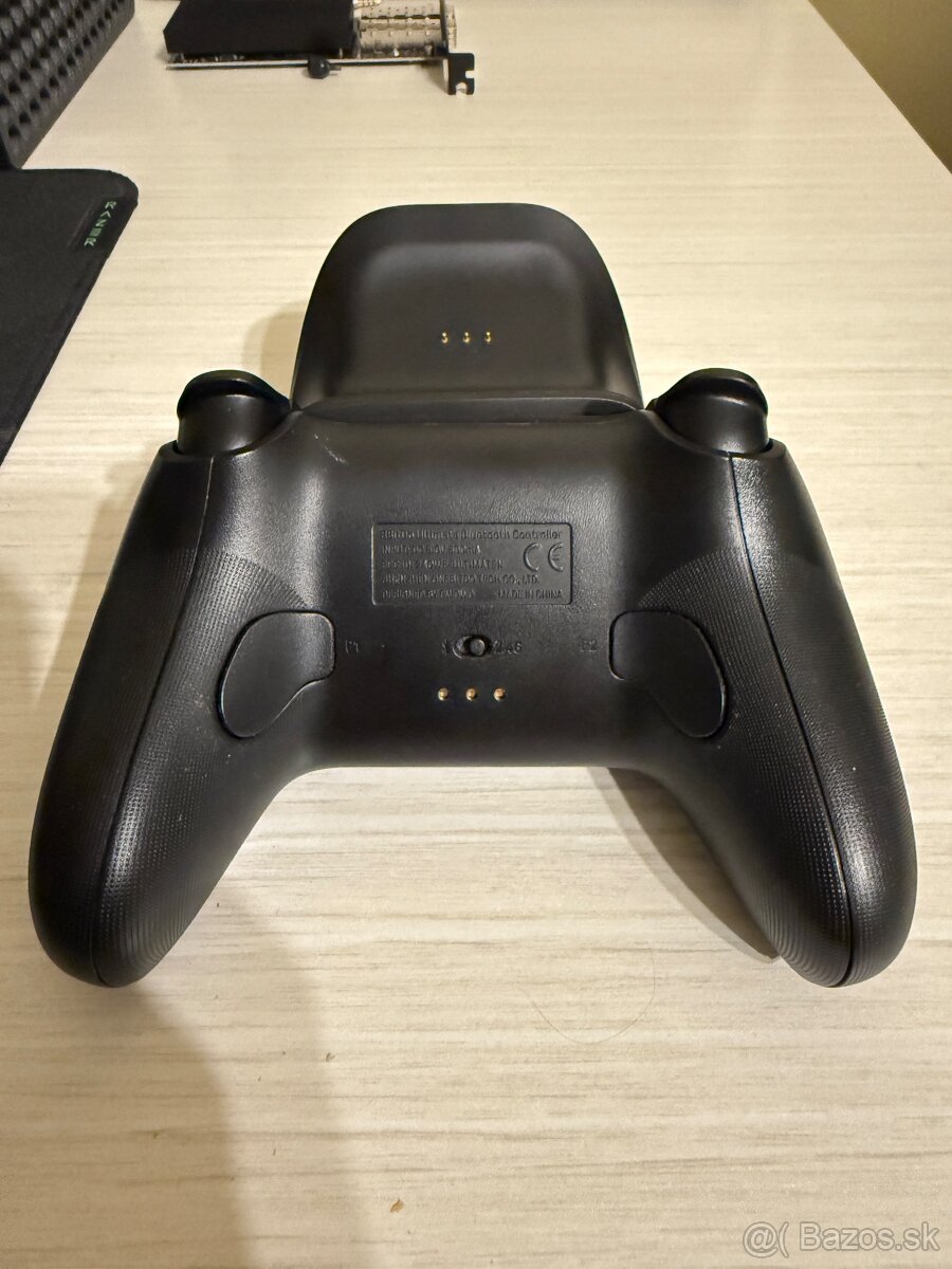 8BitDo Ultimate Bluetooth Controller - 2