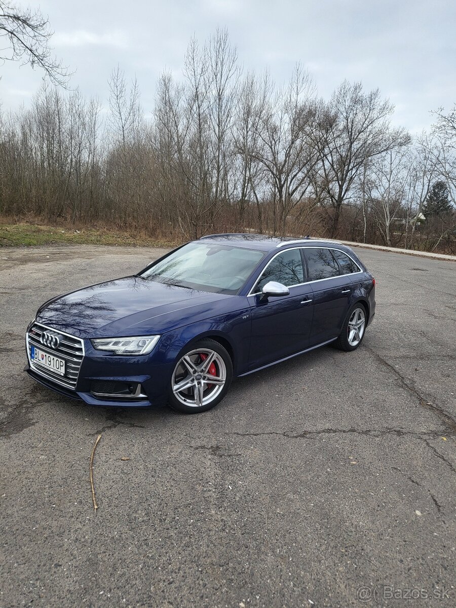 Audi S4 avant quattro - 2