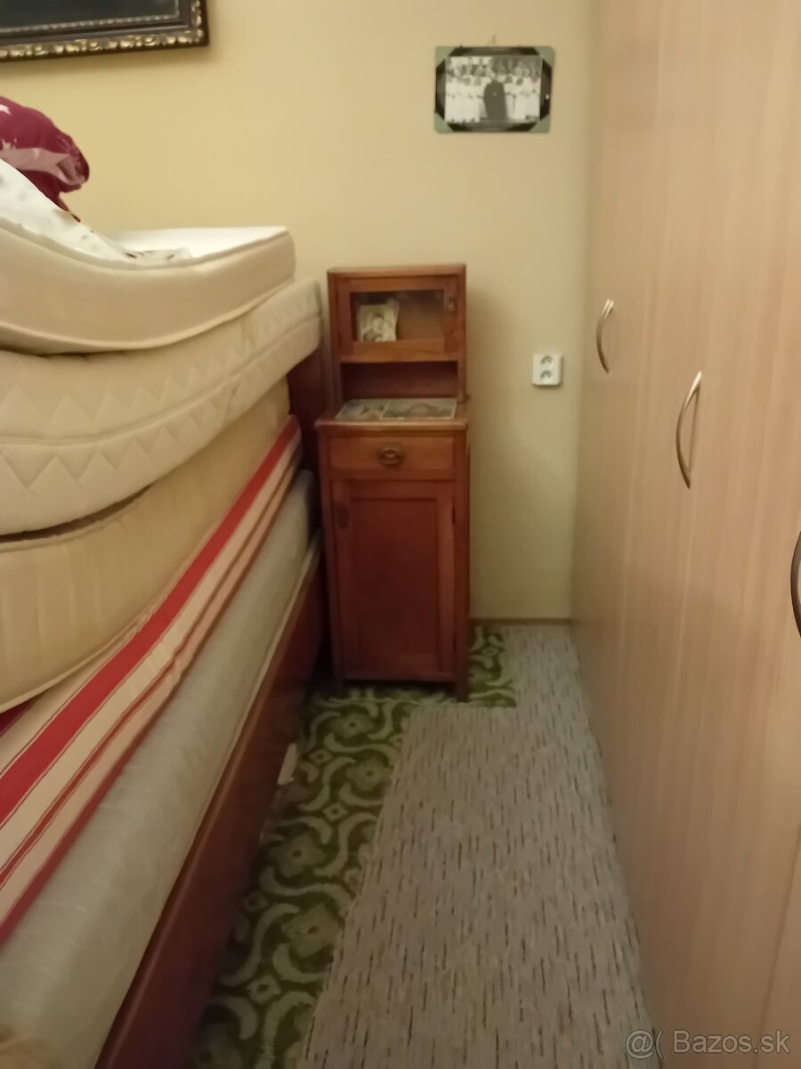 Starozitne skrinky - 2