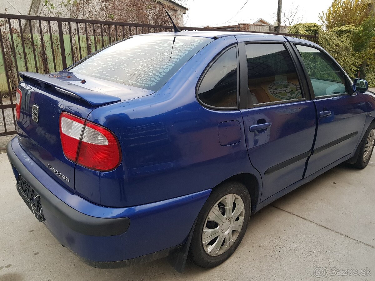 SEAT CORDOBA 1,4B 44KW RV.2003 - 2