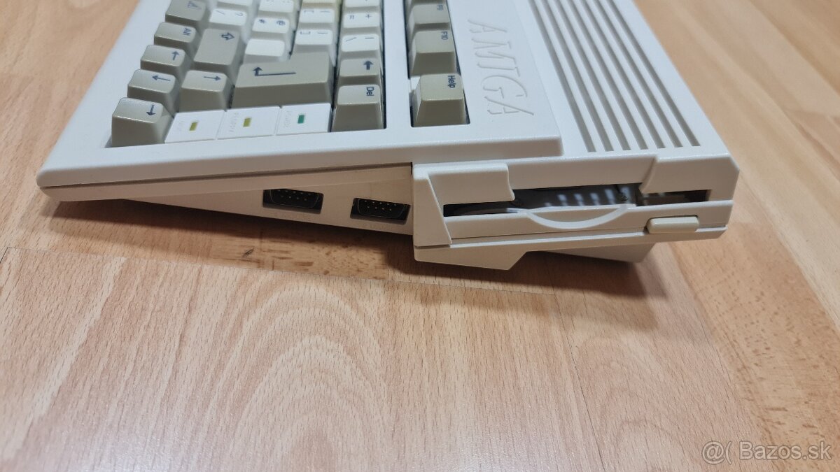 Amiga 600 HD - 2