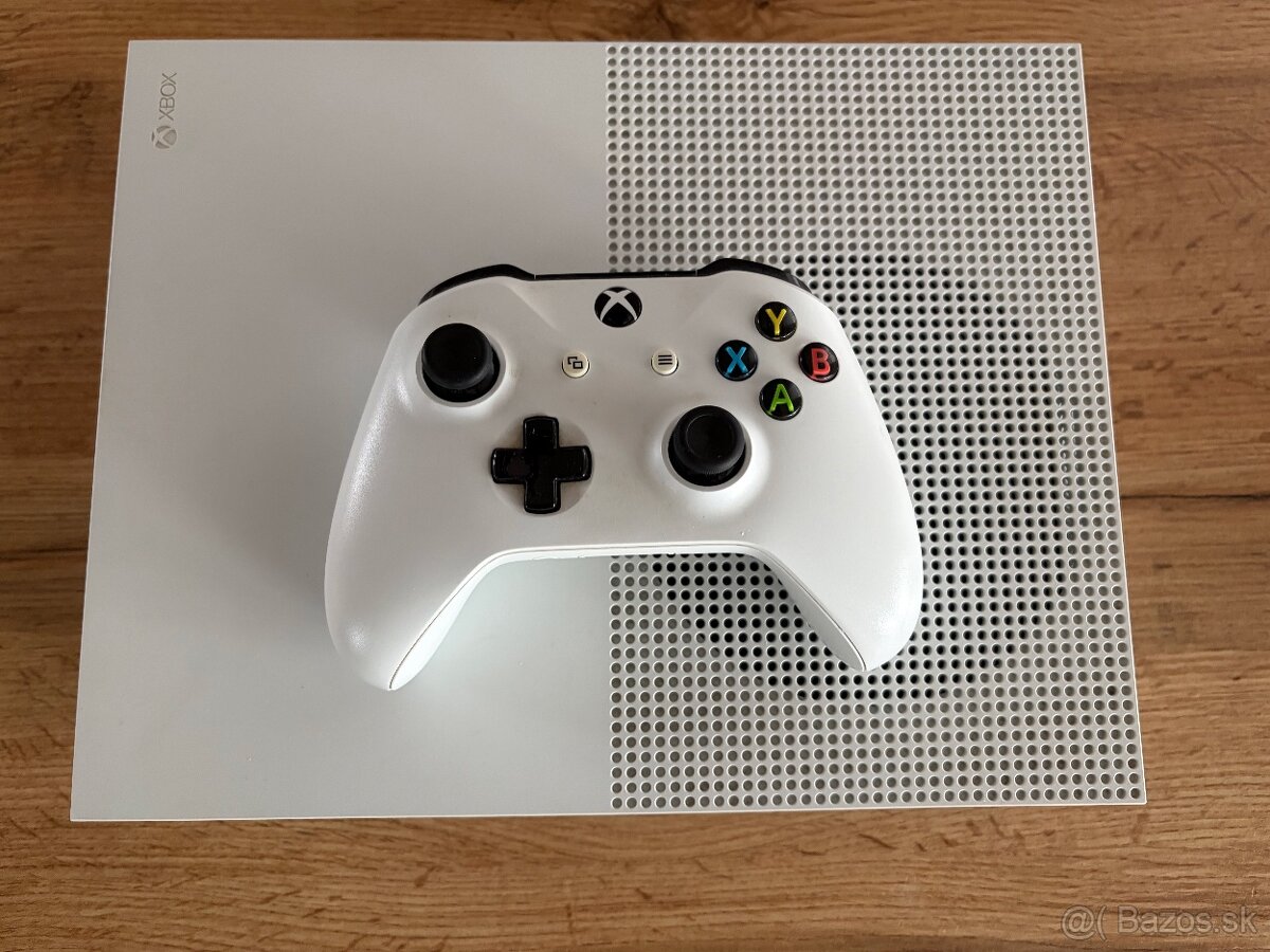 XBOX One S - 2