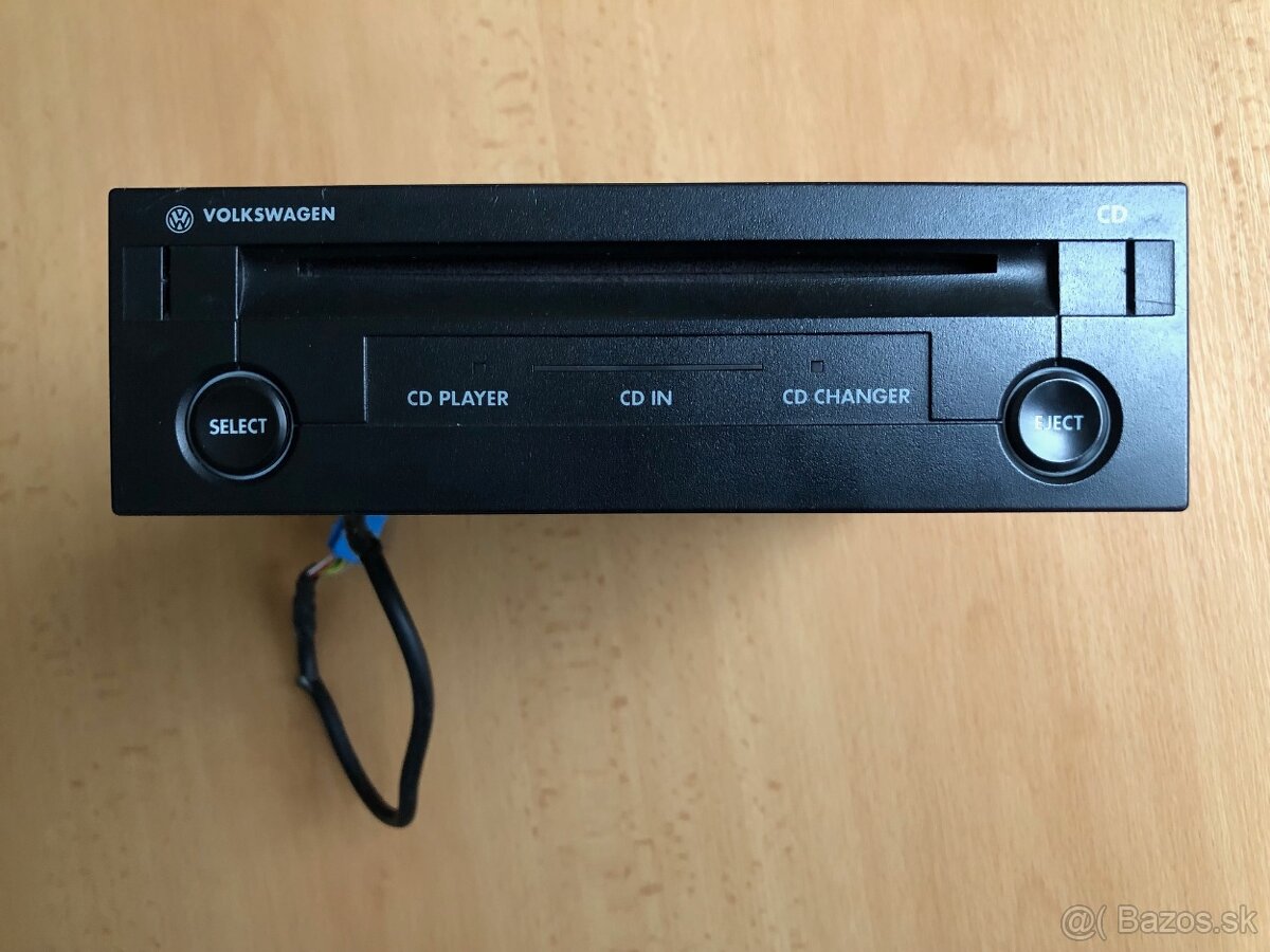 NA OPRAVU Volkswagen CD Player - 2