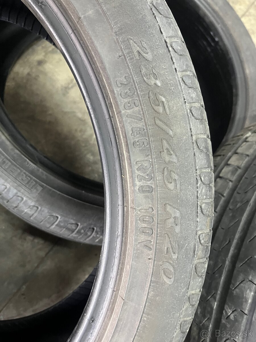 Pneumatiky letne 235/45 r20 - 2