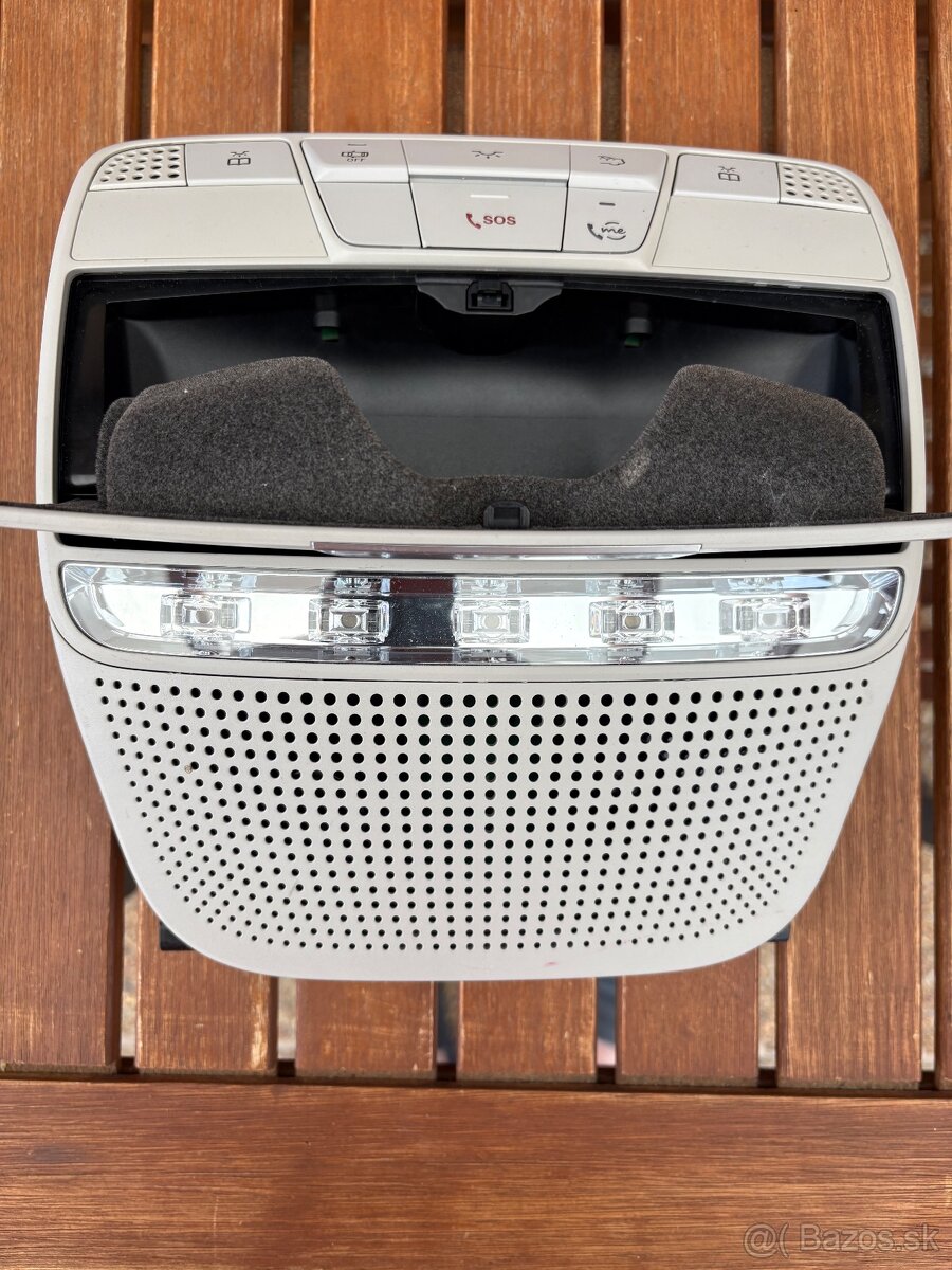 Svetlo interiér Mercedes w205 - 2