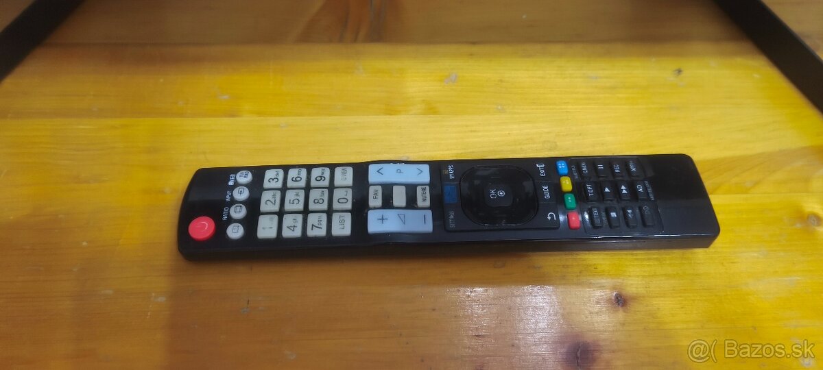Predám TV LED LG42S570S+DO - 2