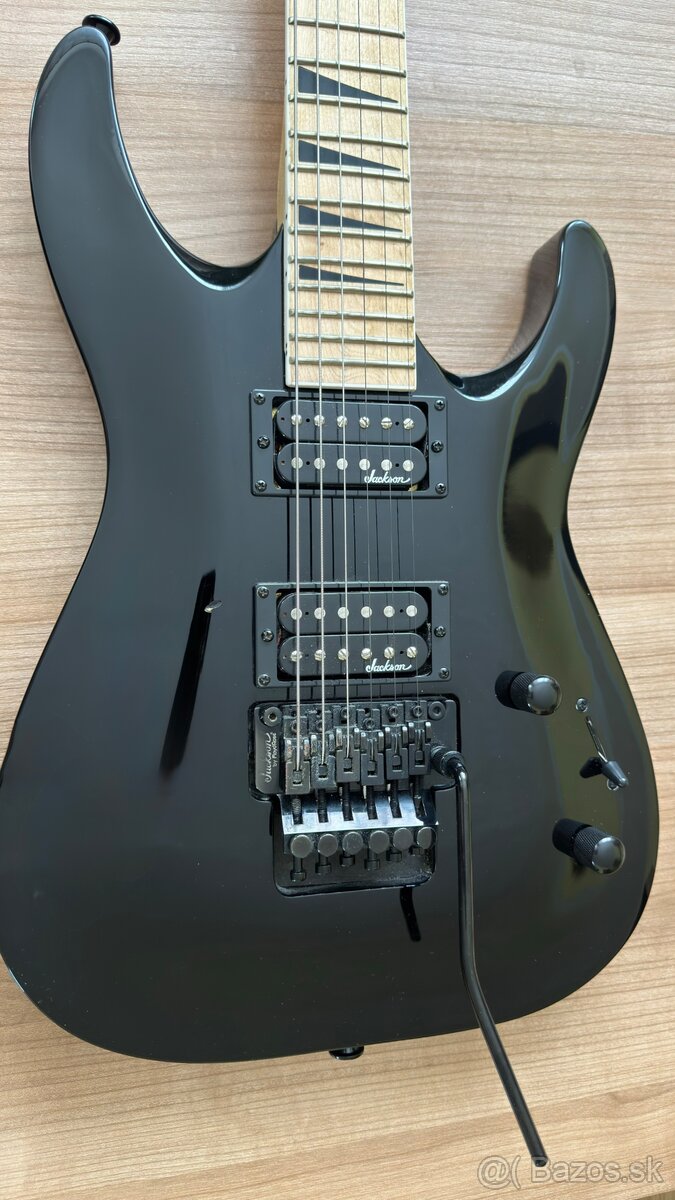 Jackson S32 DKA-M Dinky Black - 2