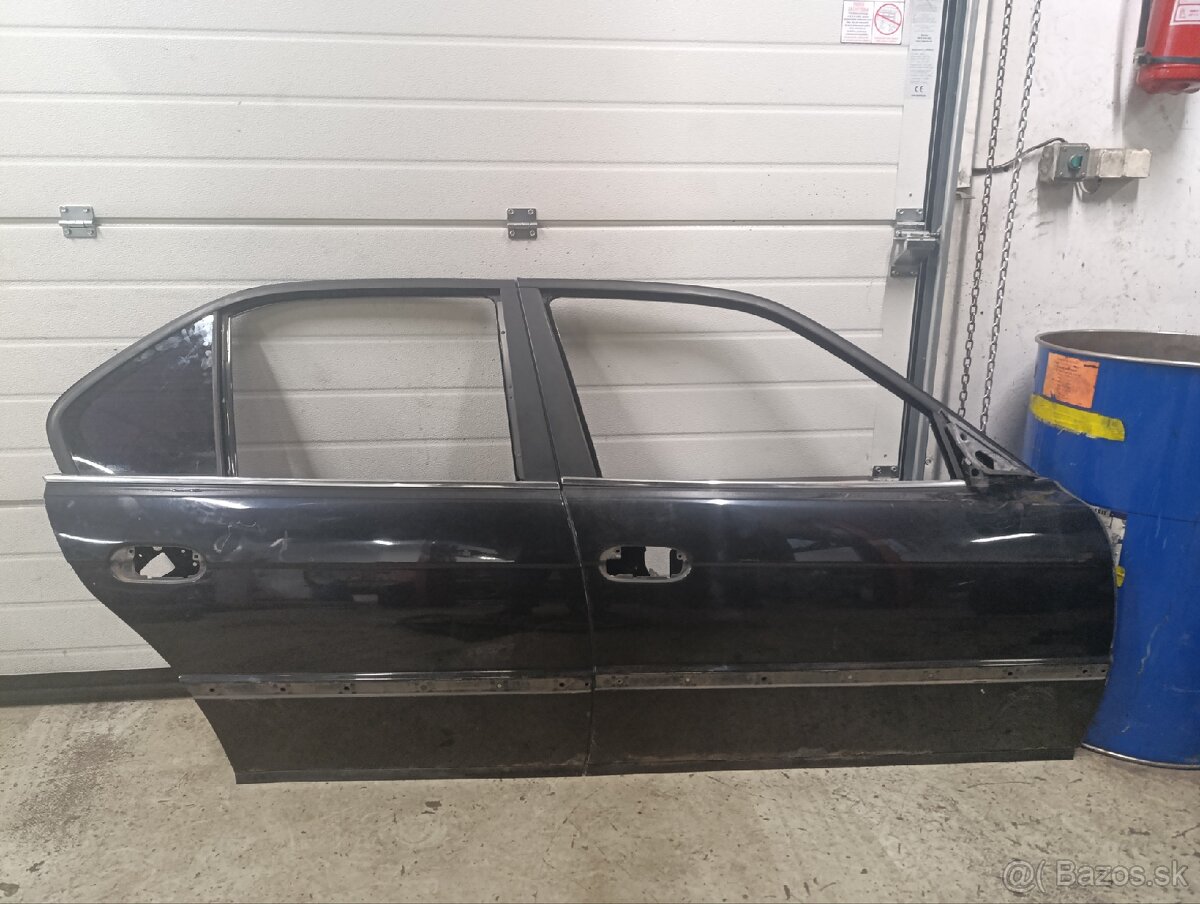 Predám dvere na bmw e38 - 2