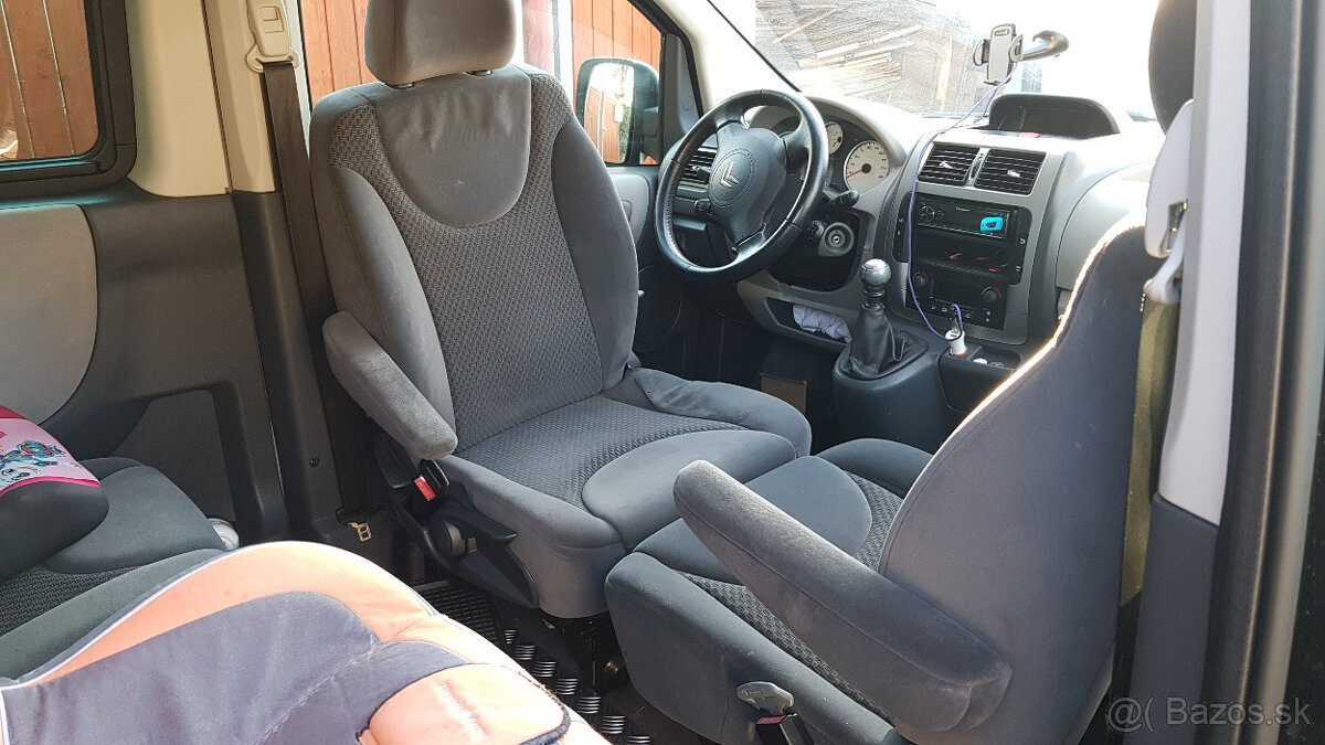 Otočná konzola sedadel Jumpy, Expert, Scudo - 2