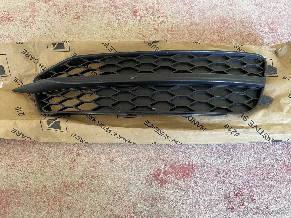 lišta nárazníka na Audi S-lind, S6 rok 2016 - 2