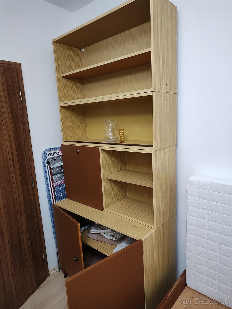 Kancelárka skriňa - 2