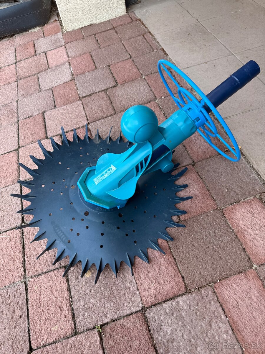 Bazénový vysávač - 2