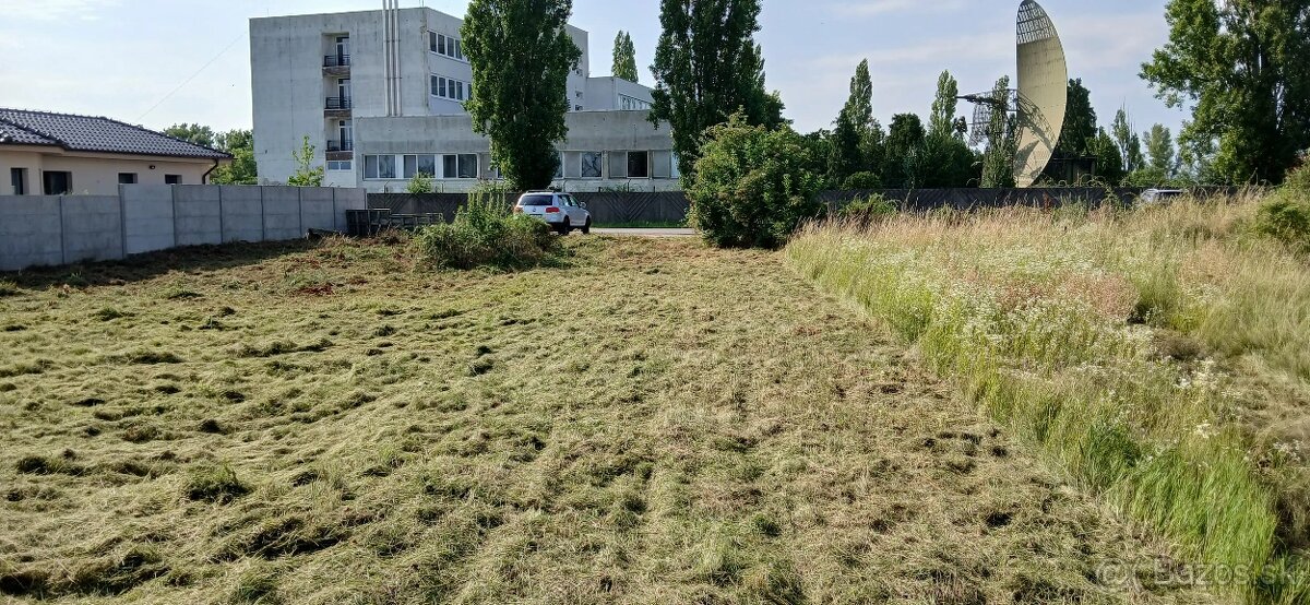 Predám stavebný pozemok - 2