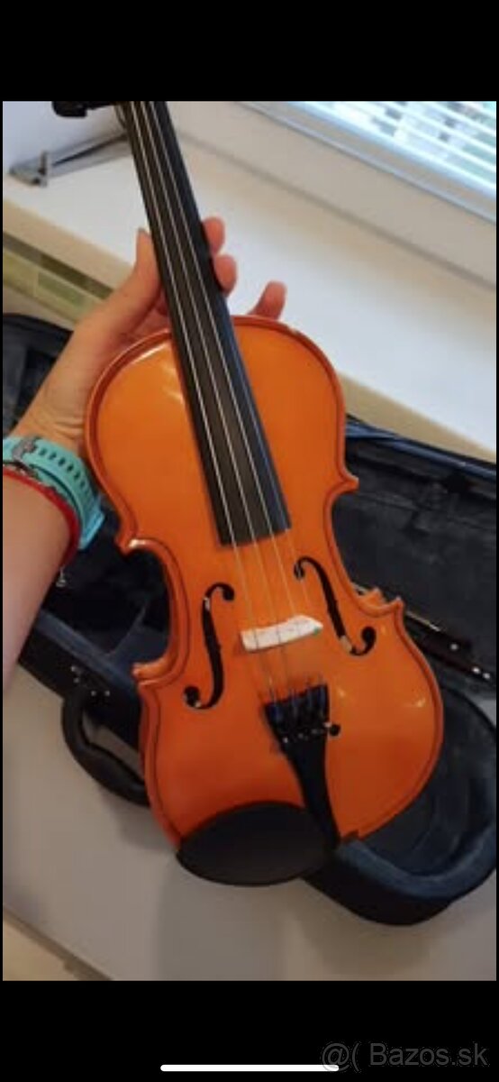 Husle Valencia V400 - 2