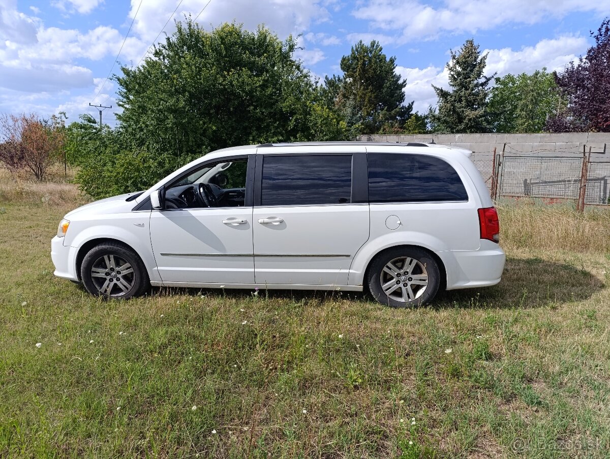 Dodge Grand Caravan 2011, B+LPG, 7 miest - 2
