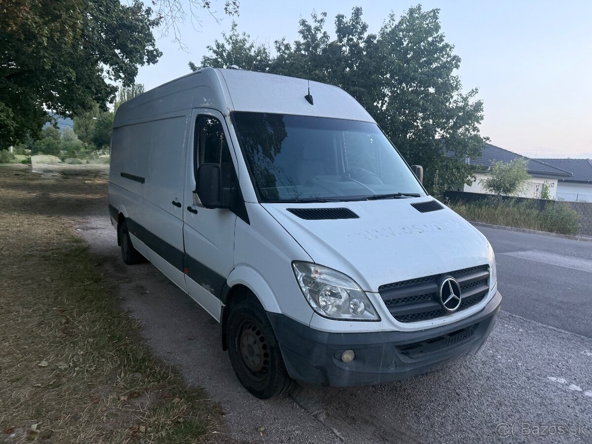 Predám Mercedes Sprinter 2.2 d 95 kW rok 2008 . - 2