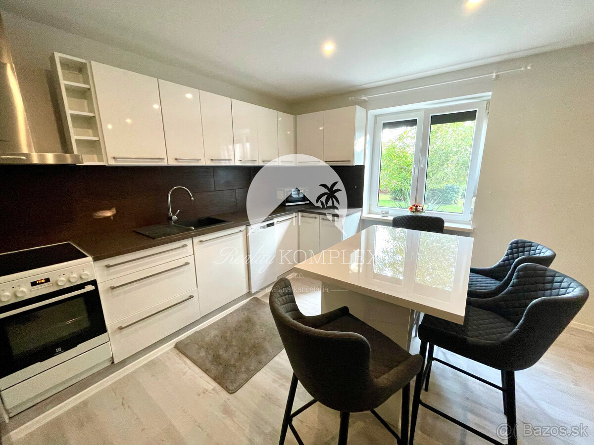 Reality KOMPLEX s.r.o. Vám ponúka rodinný dom s veľkým pozem - 2