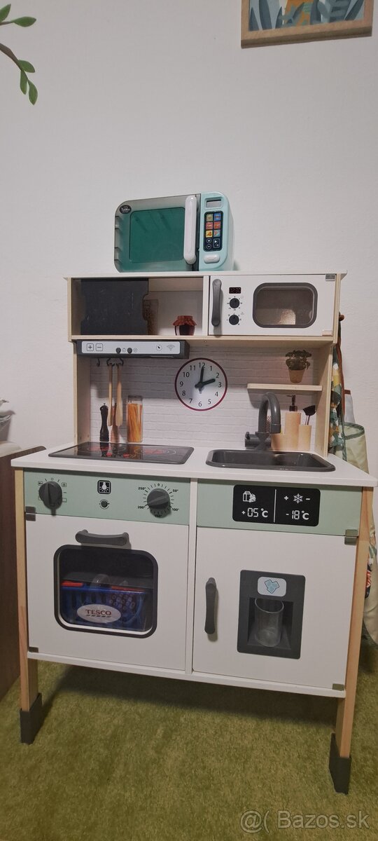 Drevená kuchynka + mikrovlnka - 2