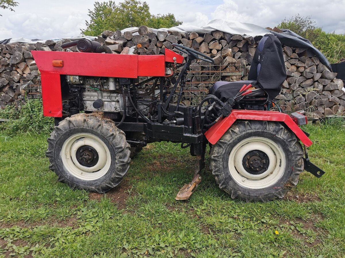 Malotraktor 4x4 - 2