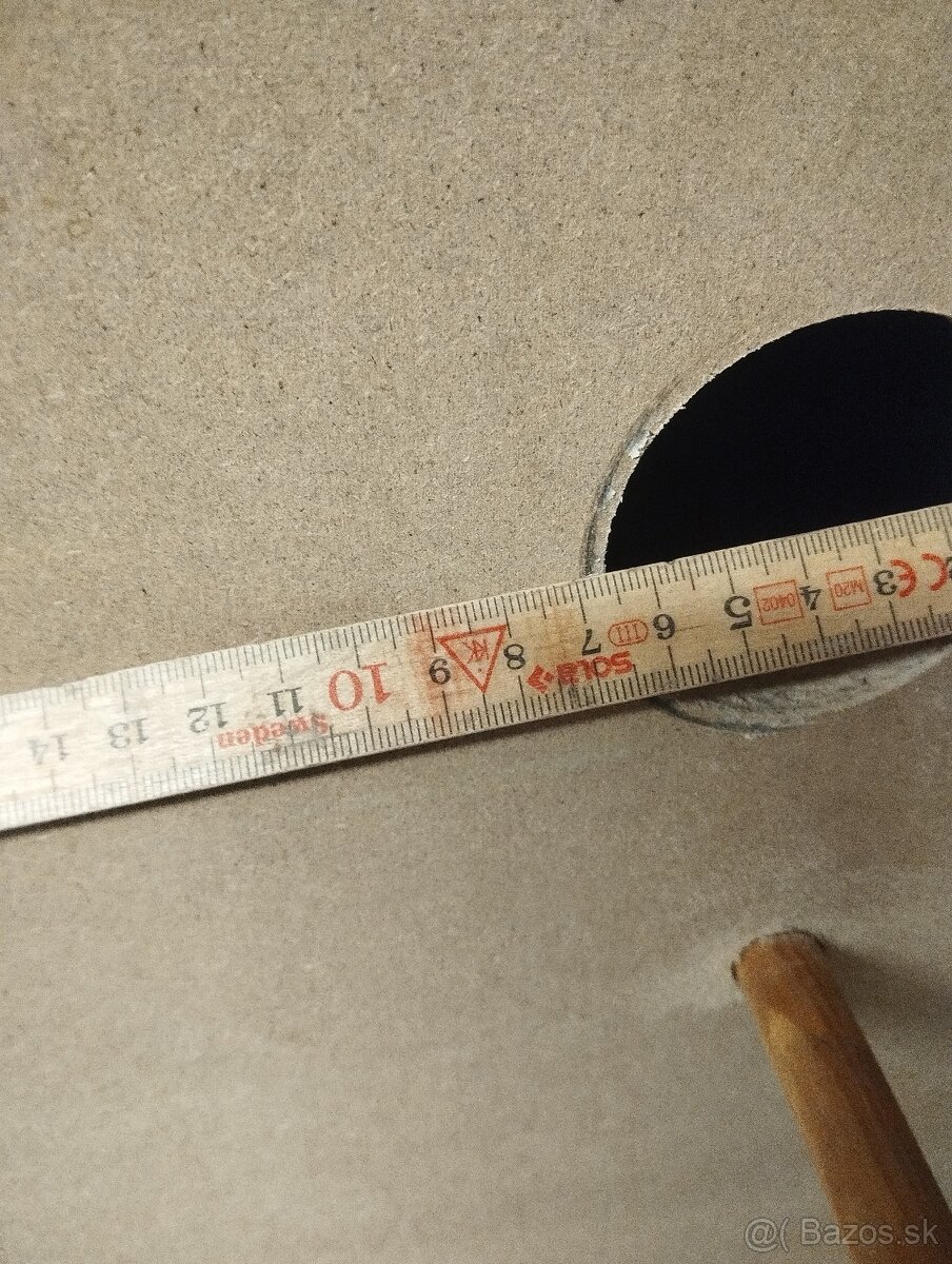 Hniezdiaca búdka pre Alexandra alebo Rozelu - 2