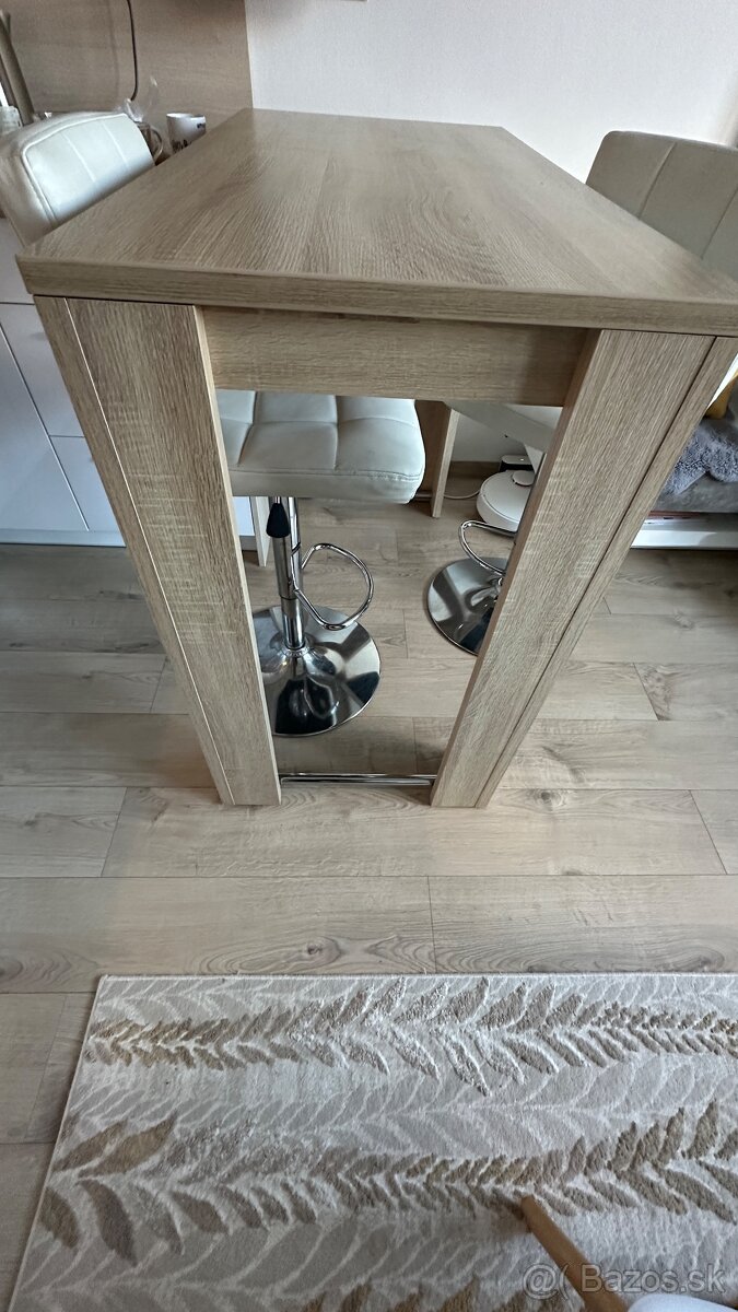 Barovy stôl so stoličkami - 2