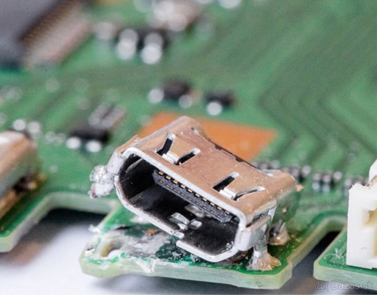 # Pokazena elektronika – mikropájkovanie # - 2