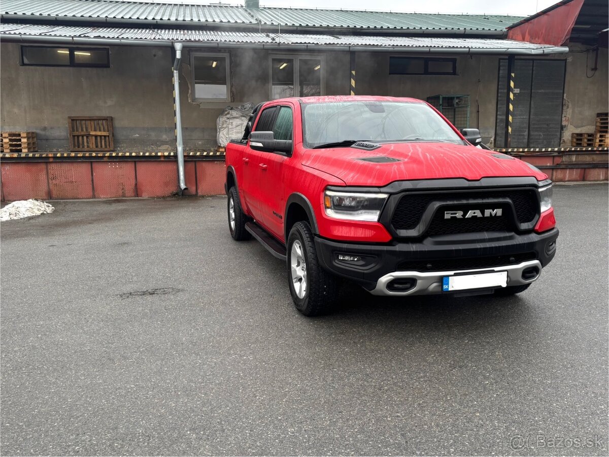 Dodge Ram 1500 REBEL - 2