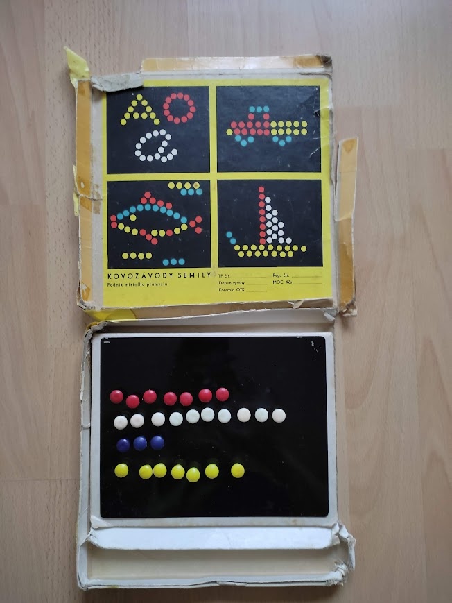 Retro hra "Počty a hry s magnetmi" - 2