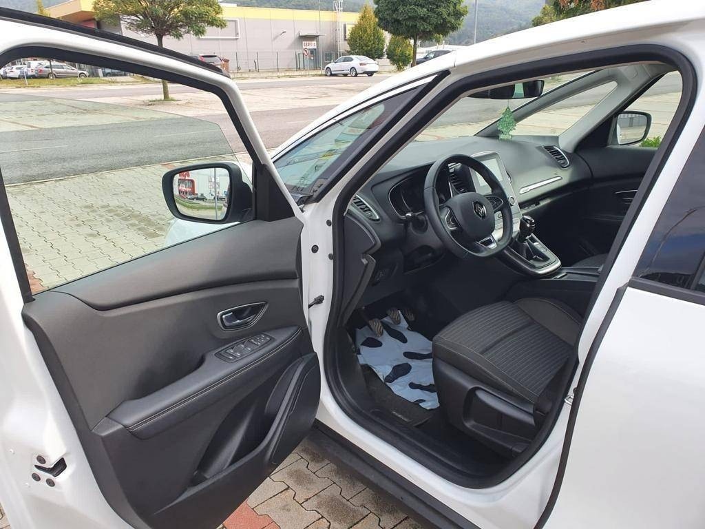 Renault Scénic Grand dci 88kw Intens 7 miest, MT - 2
