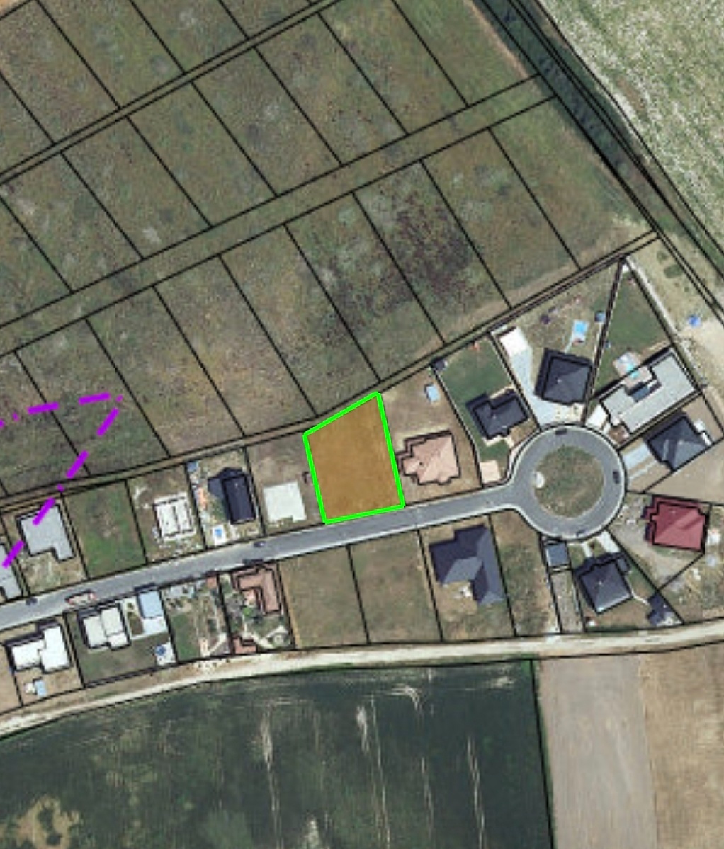 Pozemok Mikušovce 1001m2 - 2