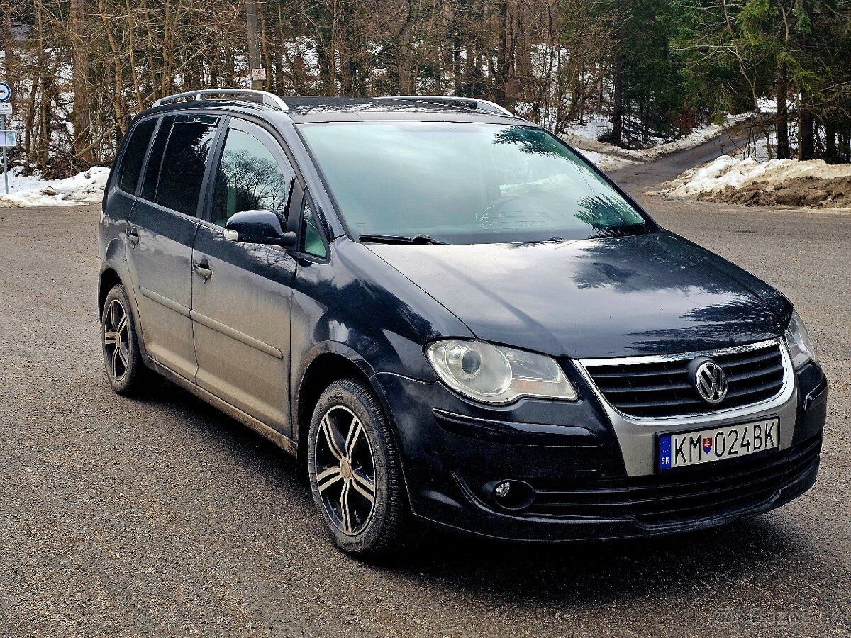 Predám Vw Touran 1,9tdi Dsg facelift - 2