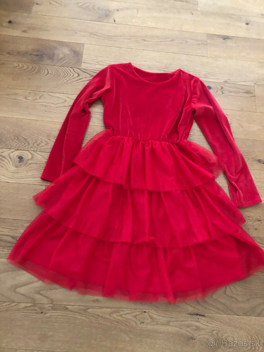 Červené šaty 146 - 2