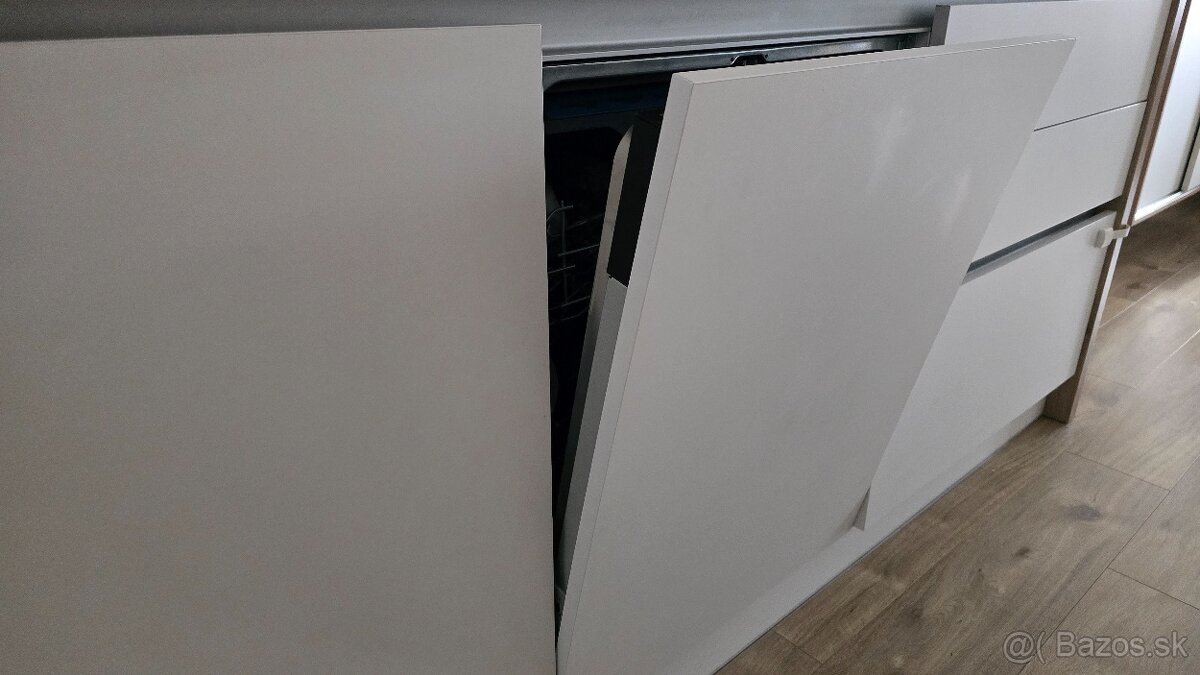 Umývačka riadu Elektrolux - 2