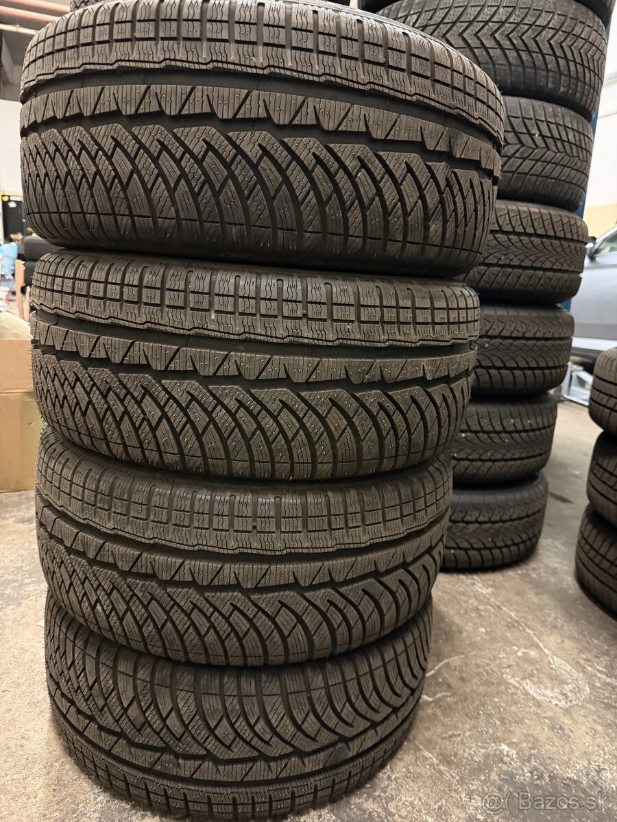 Michelin 235/40/18 - 2