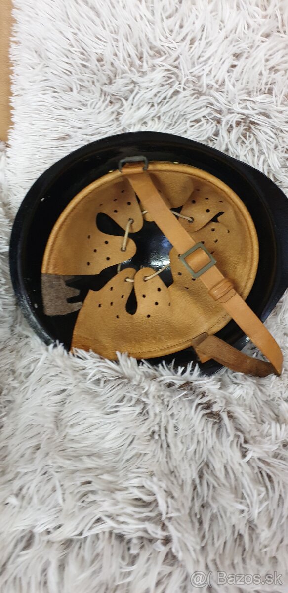 Hasičská prilba - 2