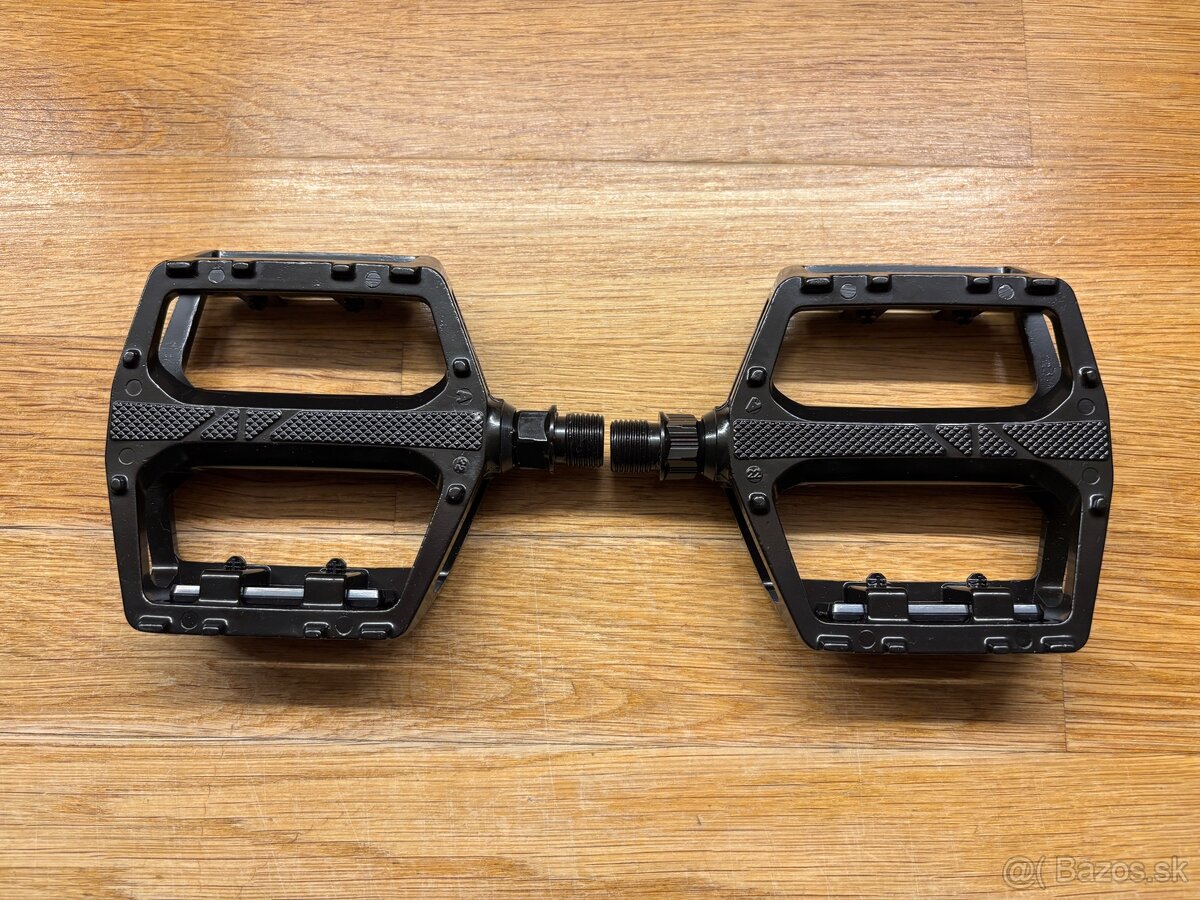 Platformove pedale VPE 506 - 2