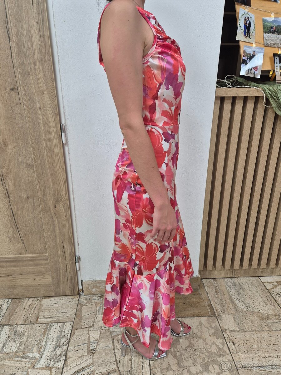 Elegantné príjemné šaty - 2