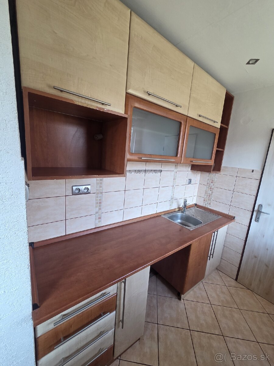 Kuchynská linka - 2