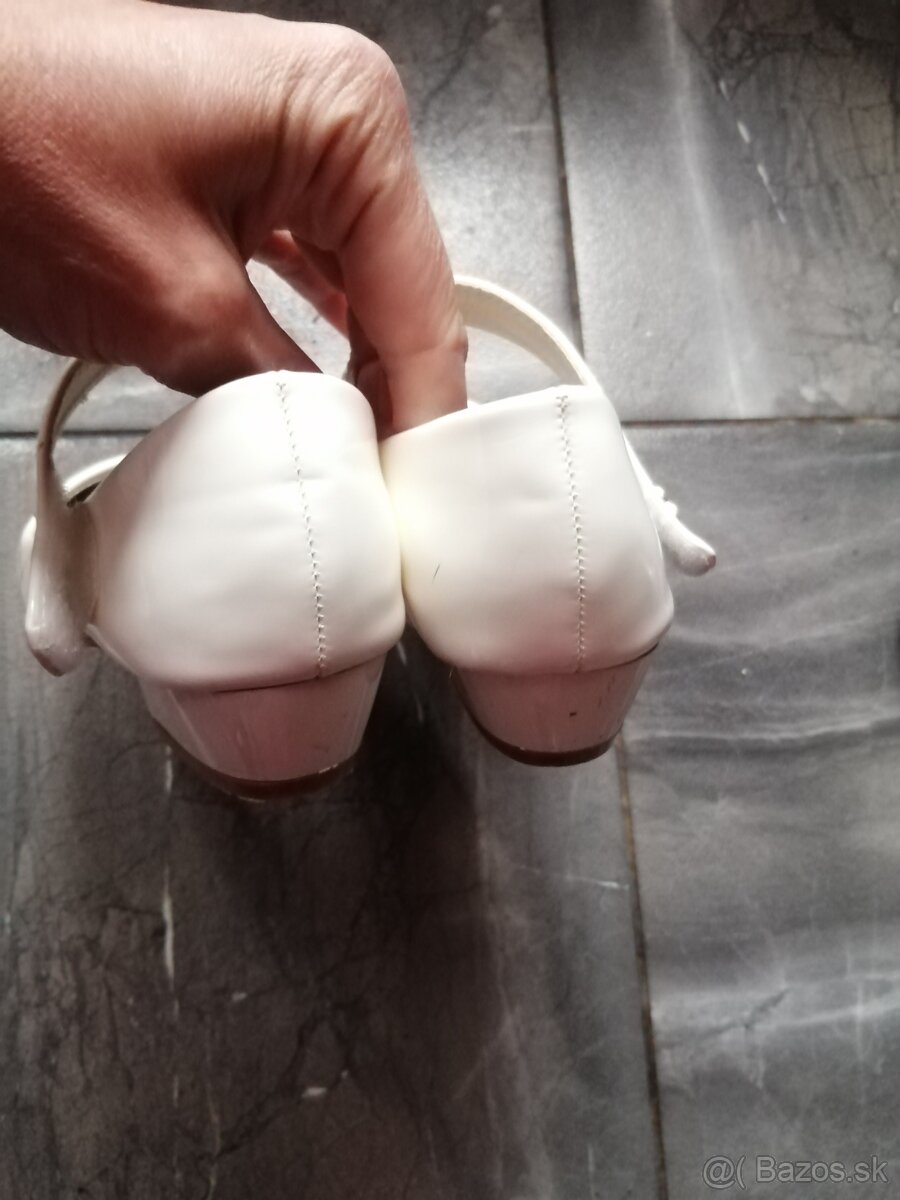 Biele topánky 30 - 2