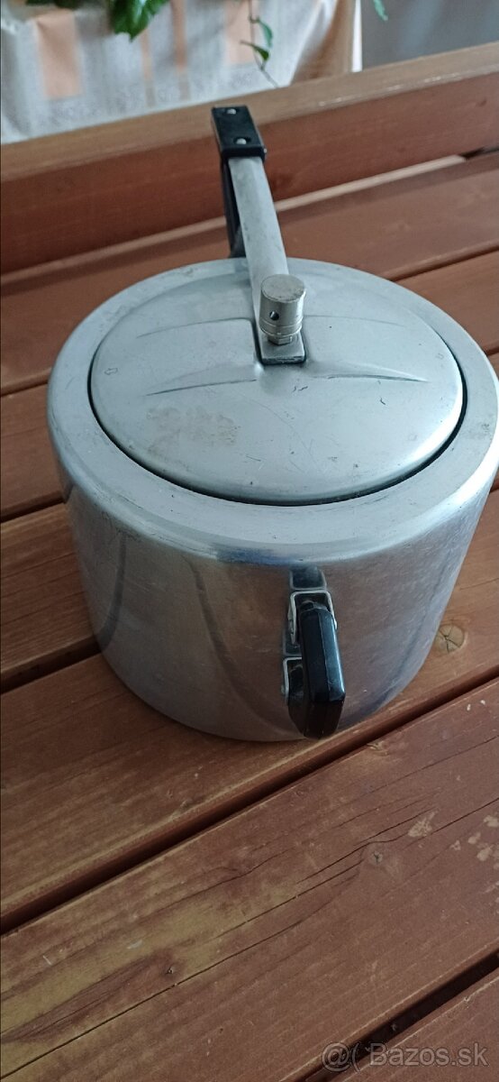 Retro kuchta tlakový hrniec - 2