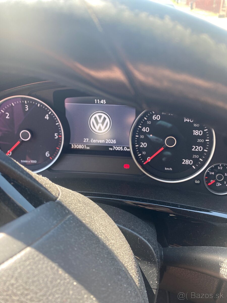 Volkswagen Touareg - 2