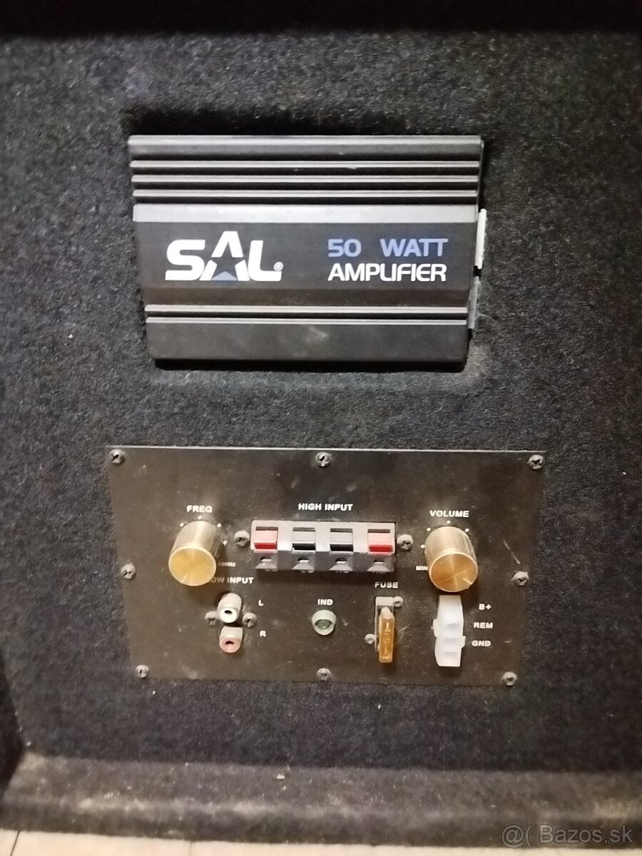 Predam subwoofer so zosilovacom do auta - 2