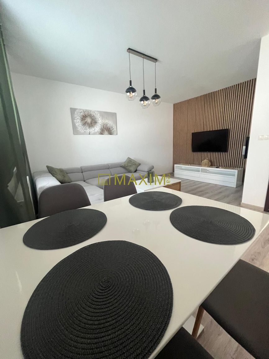 Štýlový a svetlý 2-izbový byt na prenájom – nový nábytok, ba - 2