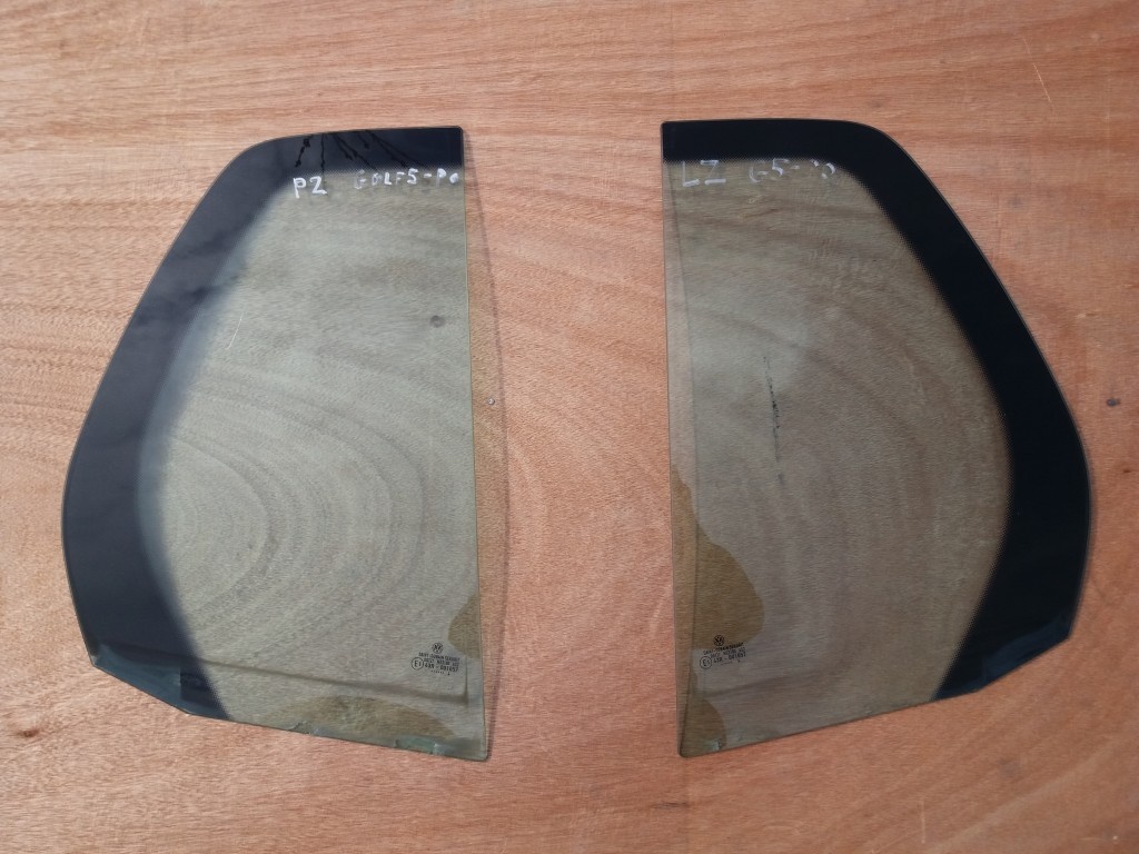 Dverové sklá - VW Golf 5 Hatchback - 2