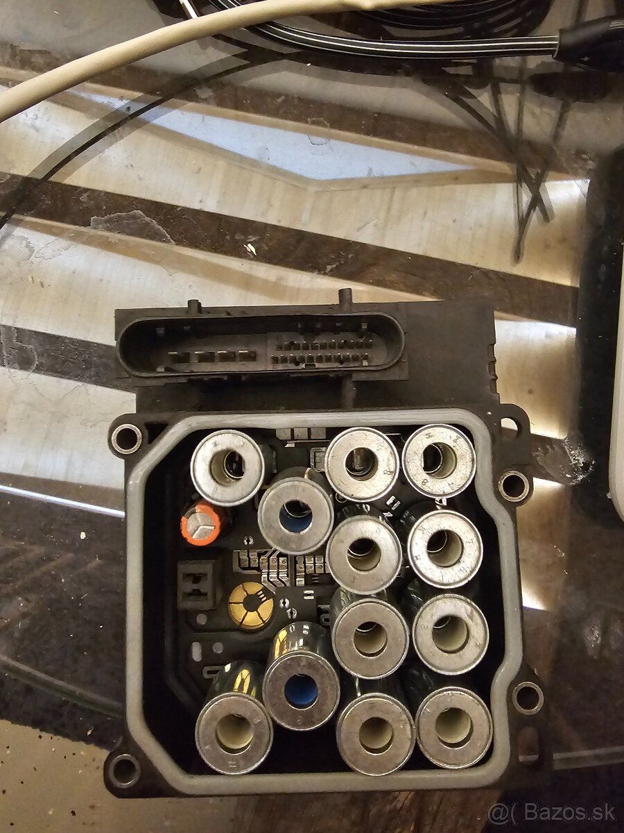 Riadiaca jednotka ABS Qasqai +2 - 2