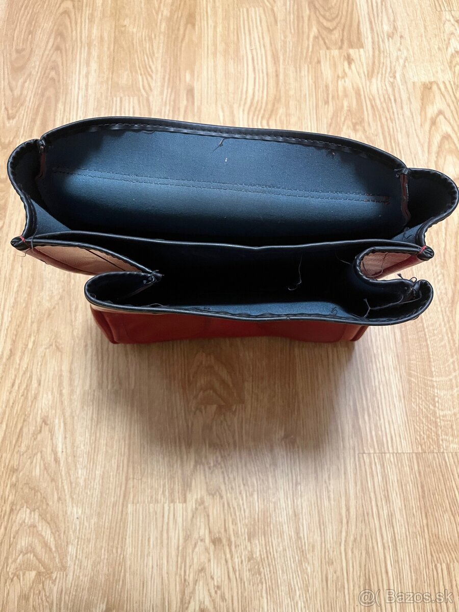 Retro červená taška - 2