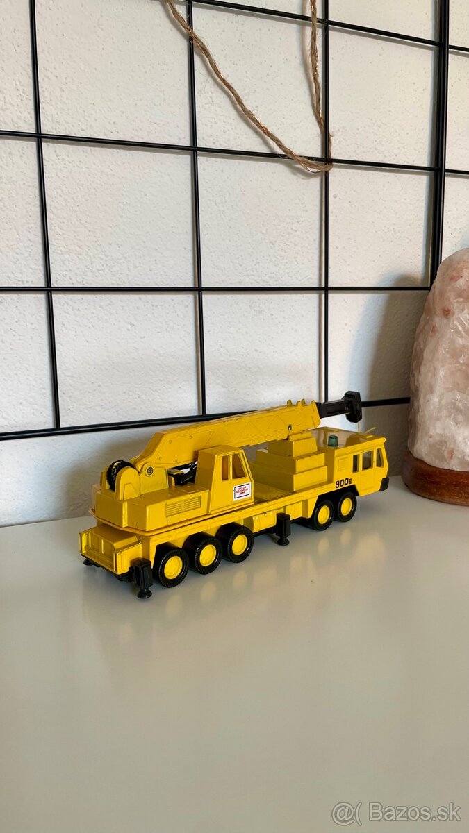 Matchbox Mobile Crane - 2