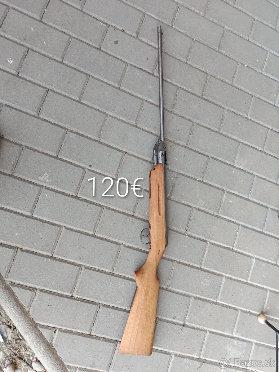 Hodiny,vzduchovka,polička na fľaše - 2