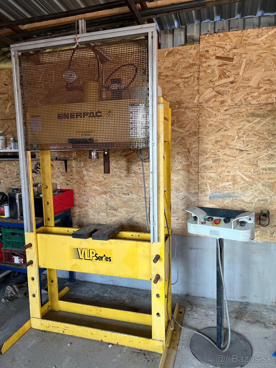 Hydraulicky lis 50T - 2