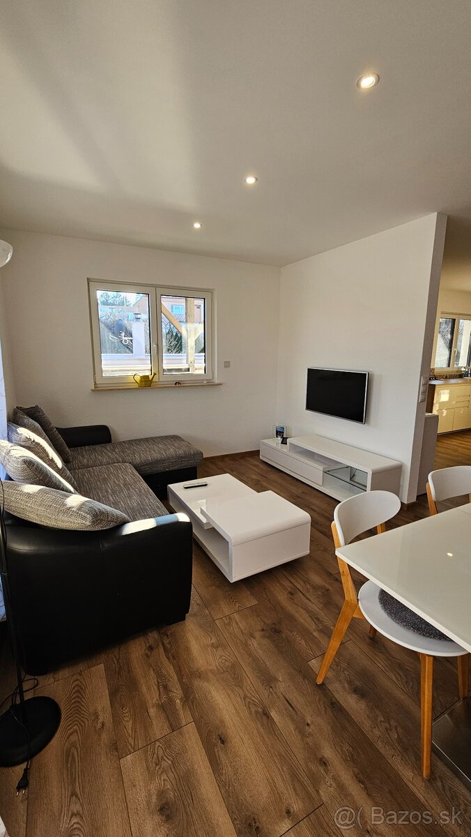 3i zariadený byt s terasou na prenájom, Bojnice - 2